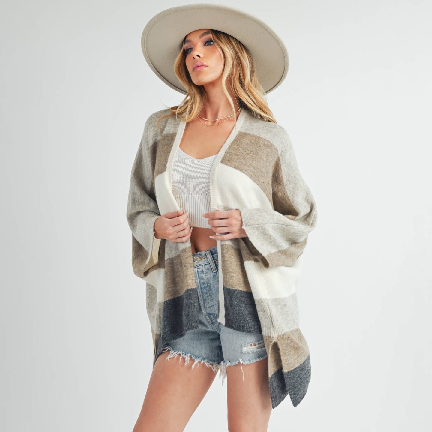 Zuri Poncho Cardi